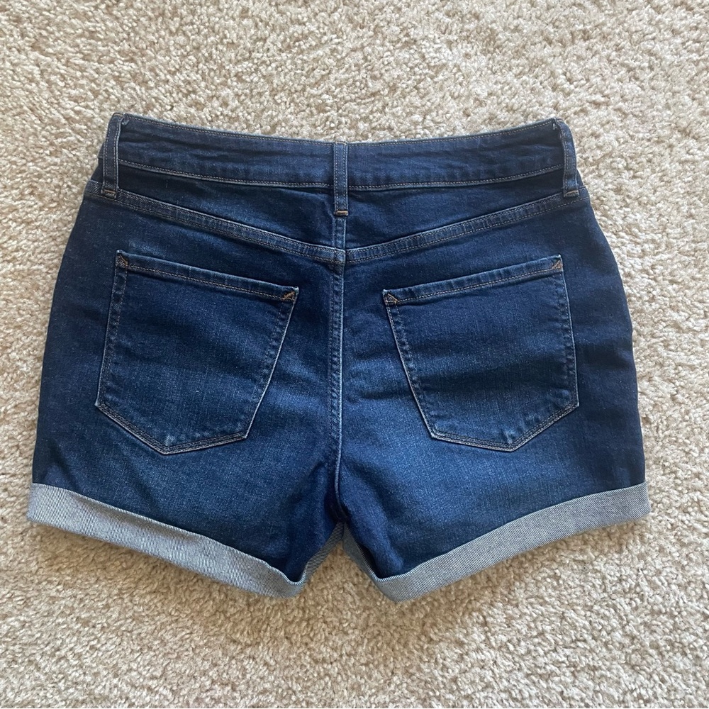 a.n.a Mid-Rise Shorts - Picture 3 of 3